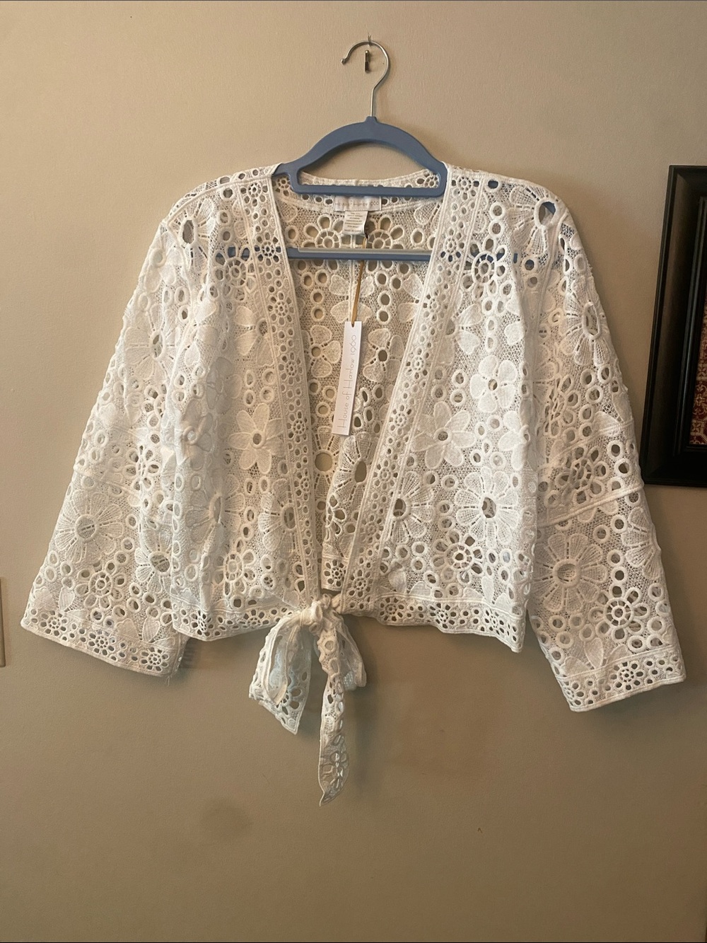 House of Harlow 1960 White Floral Crochet Tie-Front Top 🆕